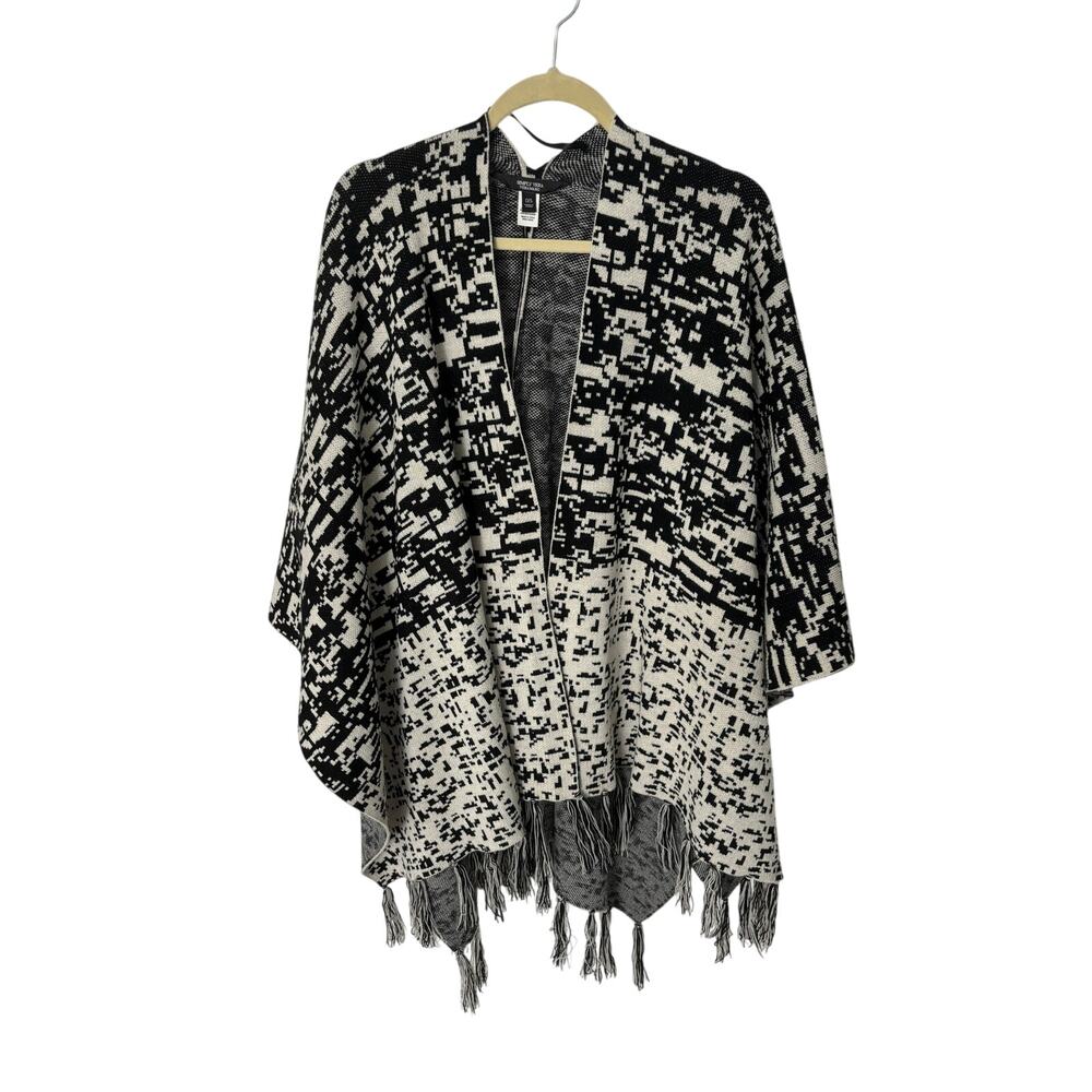 Vera Wang shawl/cover up one size fits all